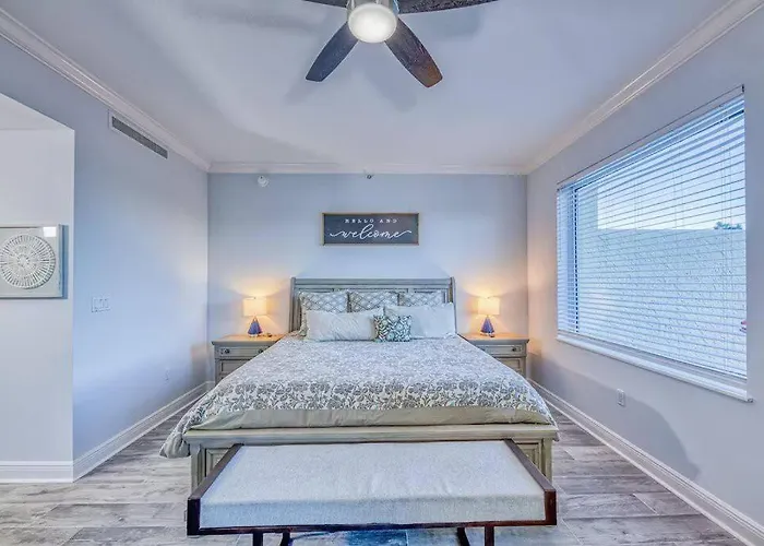 Apartment Foxy Palmer! 3 Bedroom 2 Bath In Perdido Golf Pensacola