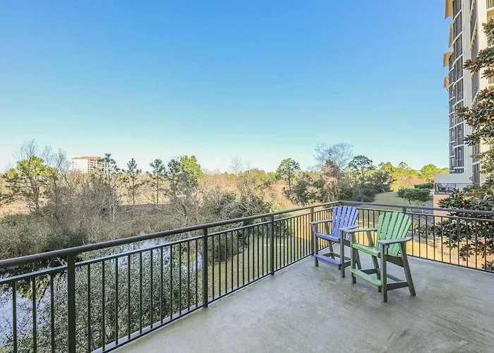 Foxy Palmer! 3 Bedroom 2 Bath In Perdido Golf *